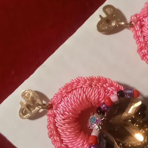 Double hoop thread wrapped earrings. - Picture 2 of 5